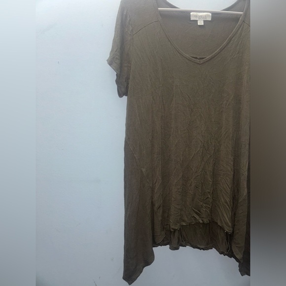Olive & Oak basic tee - Picture 2 of 3